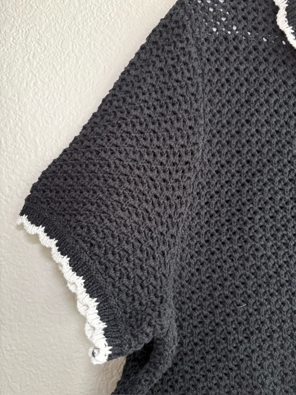 J.Crew Factory Short Sleeve Crochet Gold Button Cardigan Sweater Black XL - Picture 5 of 10